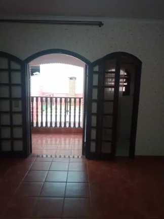 Imagem Sobrado com 3 dormitórios para alugar, 243 m² por R$ 2.500,00/mês - Parque Marajoara - Santo André/SP