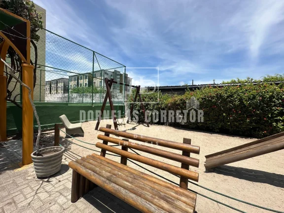 Imagem APTO TÉRREO COM 2 QUARTOS, SALA 2 AMBIENTES E MERCADO NO CONDOMÍNIO | ACEITA FINANCIAMENTO.