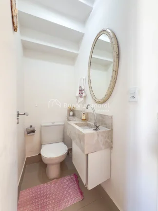 Imagem Esta charmosa casa, totalmente planejada e recém reformada, oferece conforto e praticidade para tod...