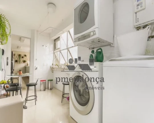 Imagem Magnifico apartamento, totalmente reformado a 2 anos, proprietário transformou apto. em 01 dormitó...