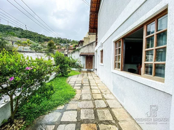 Imagem Casa à venda, 160 m² por R$ 789.000,00 - Pimenteiras - Teresópolis/RJ