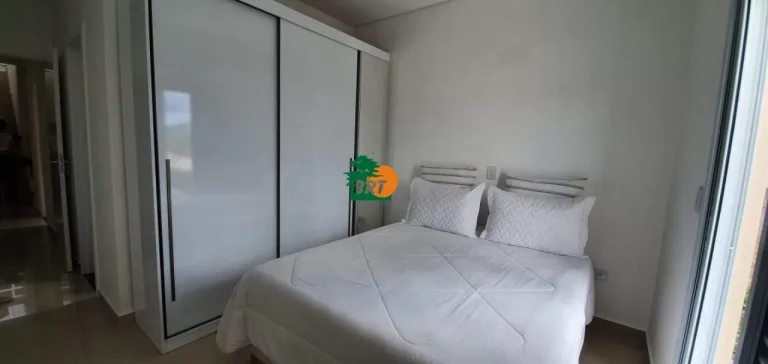 Imagem Casa para Venda em São Roque, Vila Santa Rosália, 3 dormitórios, 1 suíte, 2 banheiros, 2 vagas