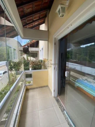 Imagem Casa em Condomínio para Venda em Teresópolis / RJ no bairro Ermitage