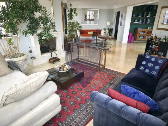 Imagem Imóvel de luxo na Vila Mariana: Apartamento de 4 suítes, 5 banheiros e 4 vagas de garagem em São Paulo-SP.