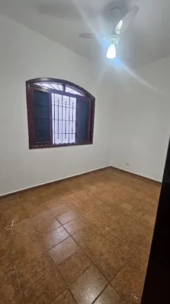 Imagem ? Viva o seu sonho à beira-mar! Imagine morar em uma casa onde o conforto, a praticidade e a localização se unem para oferecer qualidade de vida todos os dias. Essa é a proposta desta belíssima casa geminada, localizada a poucos passos da praia do Maracan