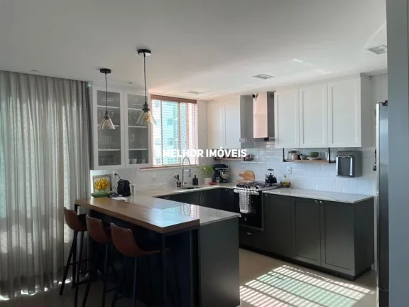 Imagem Apartamento á venda mobiliado com 3 suítes 2 vagas centro Balneário Camboriú
