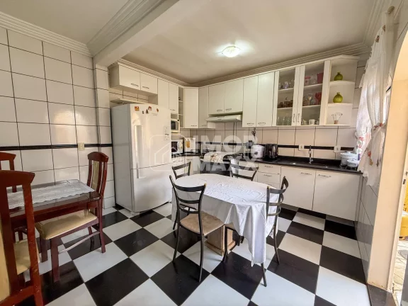 Imagem Casa à Venda em Samambaia Sul, 4 Quartos, 264m² por R$580 Mil