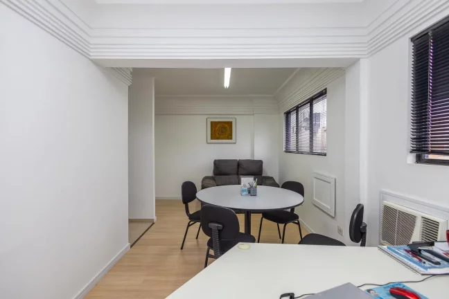 Imagem Sala comercial no Centro de Curitiba, PR
