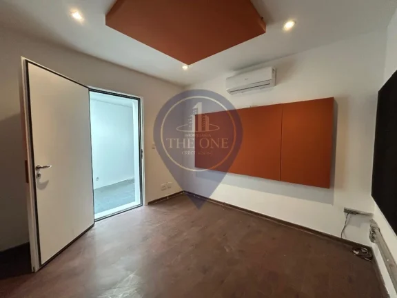 Imagem Imperdível! Casa à venda na Vila Mariana, São Paulo-SP, com 8 quartos, 1 suíte, 3 banheiros, 2 vagas de garagem e 200m².