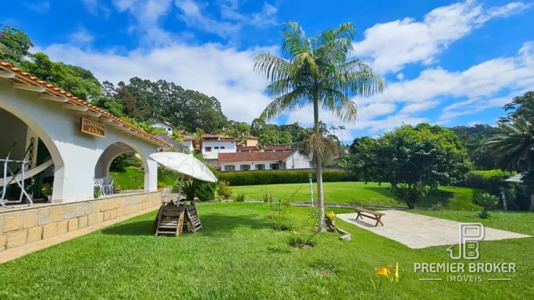 Casa à venda, 240 m² por R$ 3.499.000,00 - Bom Retiro - Teresópolis/RJ