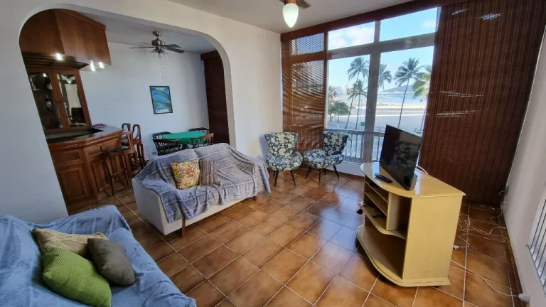 Imagem PITANGUEIRAS- FRENTE TOTAL AO MAR , LINDA VISTA , GARAGEM NO PRÉDIO.