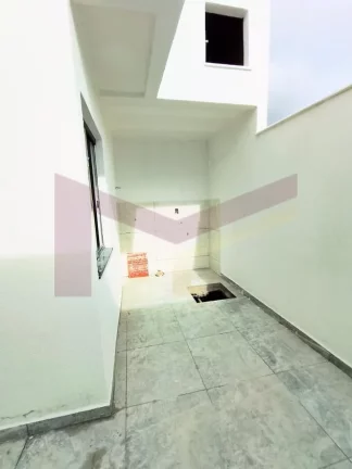 Imagem Casa na Gabriela 2/4 com suite