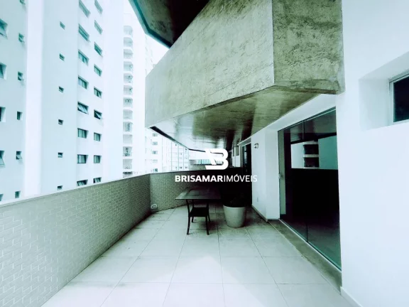 Imagem PITANGUEIRAS- LOCALIZAÇÃO PRIVILEGIADA , 164,48 M² ÚTEI , 02 VAGAS DE GARAGEM NO PRÉDIO , MARAVILHOSA ÁREA DE LAZER.