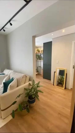 Imagem Apartamento com 2 dormitórios reformado e mobiliado com linda vista em Balneário Camboriú