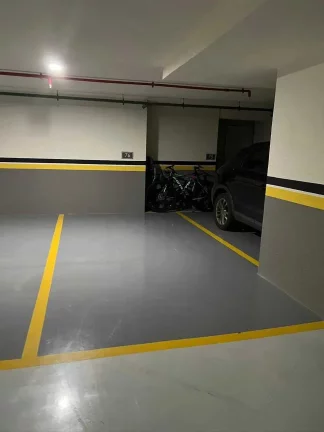 Imagem Flat mobiliado com 1 dormitório e 1 vaga de garagem em Itapema/SC