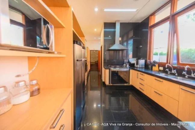 Imagem Casa com 5 dormitórios à venda, 506 m² por R$ 2.300.000,00 - Granja Viana - Carapicuíba/SP