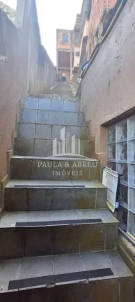 Imagem Casa 3 Dormitórios, 2 Banheiros, Lavanderia e 2 Vaga, muita escada, no Jardim Ipê, Mauá