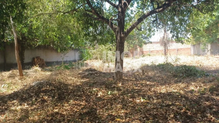 Imagem Lote à venda no Centro de Cavalcante, 1121,58m² de área útil. Oportunidade por R$500 mil!