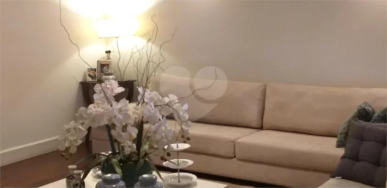 Imagem Casa à venda com 4 quartos, sendo 3 suítes, em Butantã, São Paulo - SP