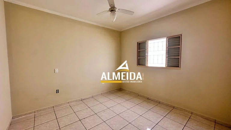 Imagem Casa com 2 dormitórios à venda, 70 m² por R$ 310.000,00 - Estádio - Rio Claro/SP
