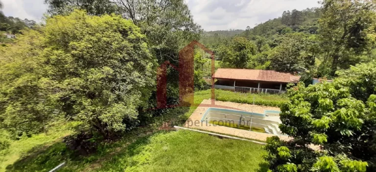 Imagem Chácara à venda em Franco da Rocha-SP, bairro Chácaras Maristela: 3 quartos, 1 suíte, 2 salas, 2 banheiros, 4 vagas de garagem, 300m².