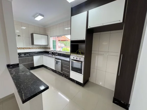 Imagem Triplex a venda Centro de Peruíbe Porteira fechada de Esquina