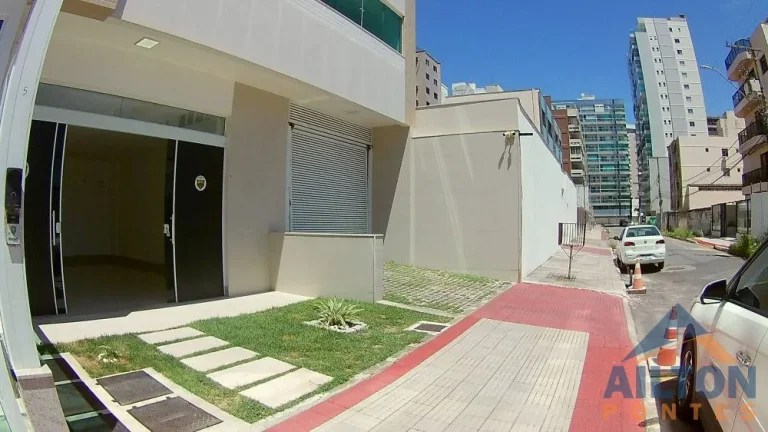 Imagem Loja Comercial à Venda na Quadra do Mar na Praia do Morro - Guarapari/ES
