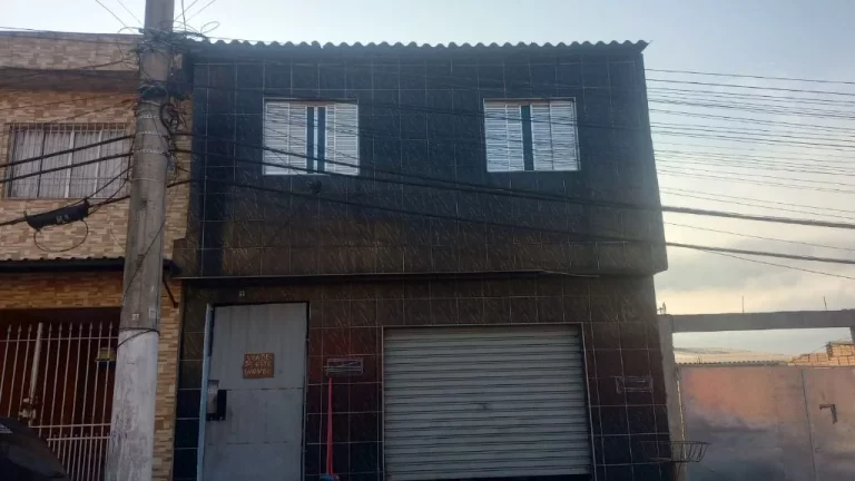 Imagem Casa com 3 dormitórios à venda, 180 m² por R$ 300.000,00 - Jardim São Bernardino - Suzano/SP