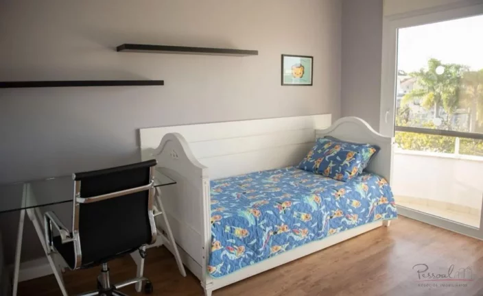 Imagem Localizada em um dos endereços mais nobres de Florianópolis, esta casa em Jurerê Internacional of...