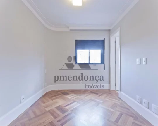 Imagem Apartamento Duplex reformado na rua Alagoas, 285 m2