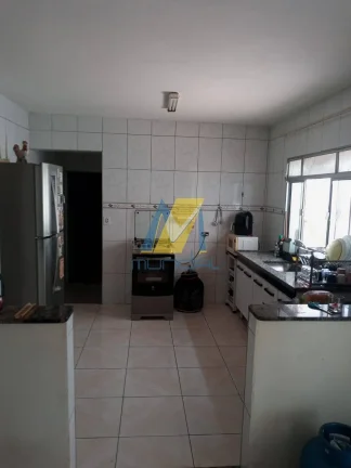 Imagem Imóvel com suíte e estrutura para 2 moradias independentes