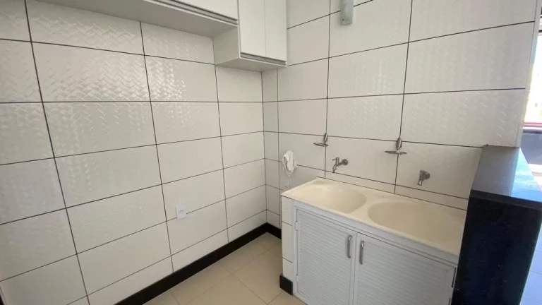 Imagem Cobertura Triplex, 04 Suites, 02 Vagas de Garagem, Centro, Guarapari - ES