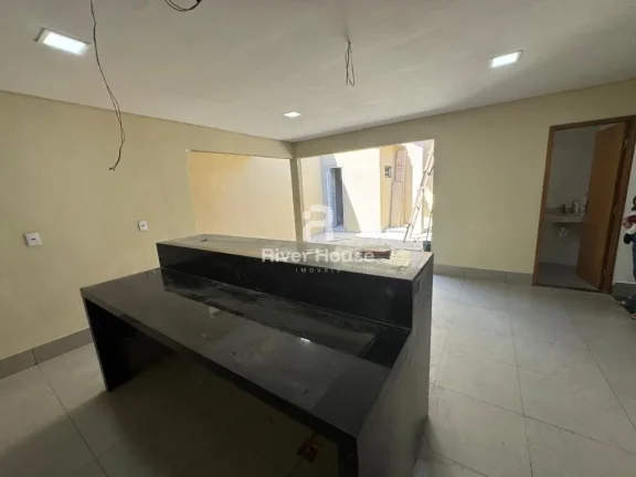 Imagem Casa a venda no bairro Tijucal, próximo a Avenida das Torres. 03 Quartos sendo 01 suite