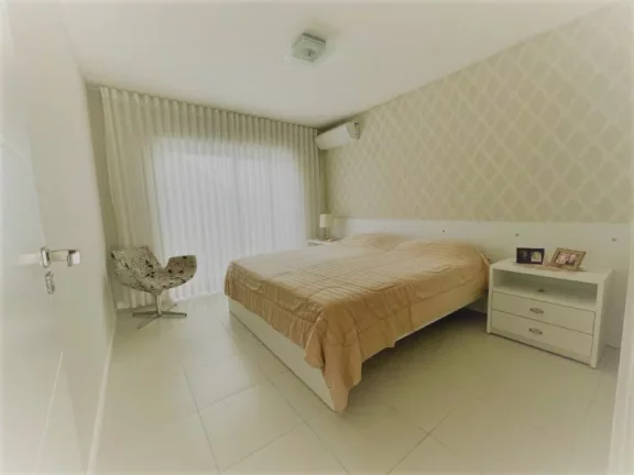 Imagem Casa com 3 quartos, 387m2, à venda em Balneário Piçarras, Centro