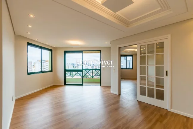 Imagem Apartamento para Venda em Curitiba, Centro, 3 dormitórios, 1 suíte, 3 banheiros, 2 vagas