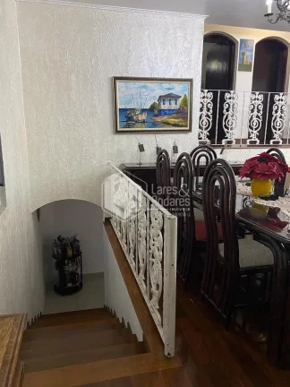 Imagem CASA À VENDA, COM 270M² COM 3 DORMS SENDO 2 SUÍTES, EDÍCULA E CHURRASQUEIRA, VAGA PARA ATÉ 5 CARROS - JARDIM NORDESTE