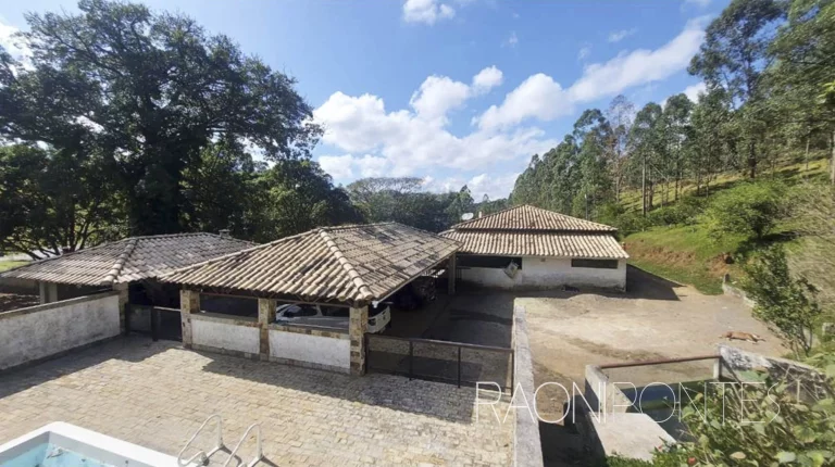 Chácara com 8 Quartos à Venda, 58.000 m² em Zona Rural