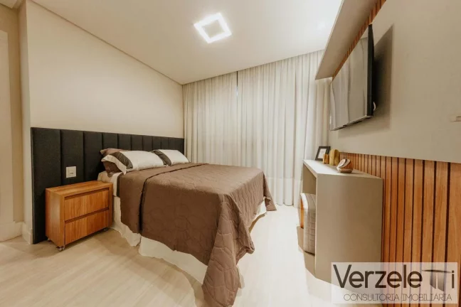 Imagem Apartamento Quadra Mar para Venda em Balneário Camboriú / SC no bairro Pioneiros