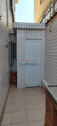 Imagem Sobreposta Baixa 3 Quartos Quintal Churrasqueira e Garagem a Venda