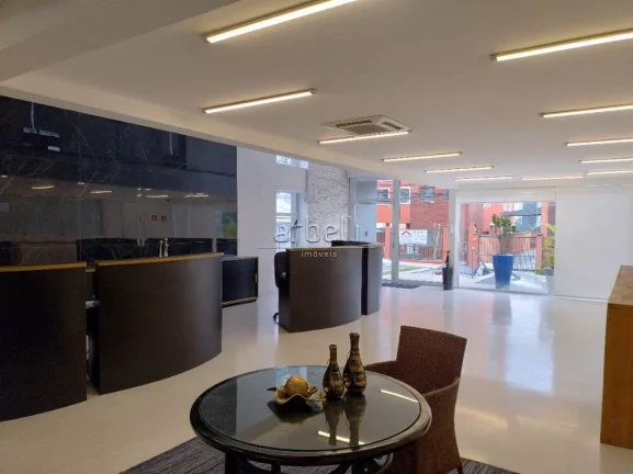 Imagem Edifício comercial na Vila Andrade com 3 pavimentos + subsolo, nas proximidades da Av. Giovanni Gro...