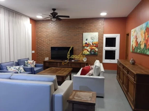 Imagem Excelente Casa no Condomínio Malibu! Com 04 suites