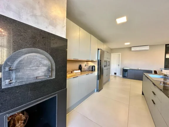 Imagem Casa em Condominio 3 Dormitórios - Bairro Araçá