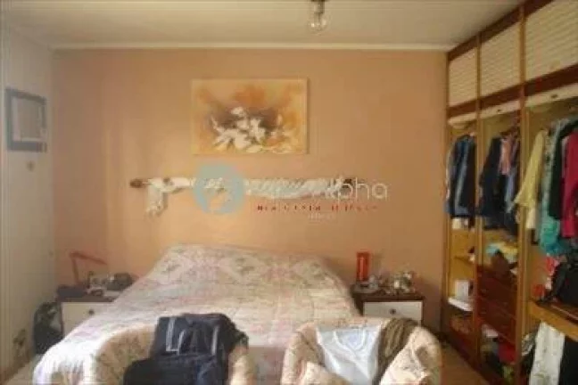 Imagem Apartamento a venda na quadra da praia do Embaré em Santos