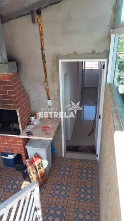 Imagem Sobrado Espaçoso com Piscina Aquecida - Cotia/SP