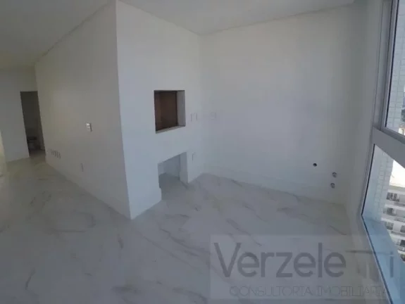 Imagem Apartamento Quadra Mar para Venda em Balneário Camboriú / SC no bairro Centro