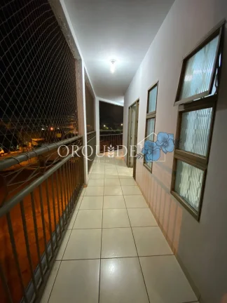 Imagem Espetacular casa à venda no Setor Central de Rio Verde-GO: 4 quartos, 1 suíte, 3 sala, 3 banheiros, 2 vagas de garagem!