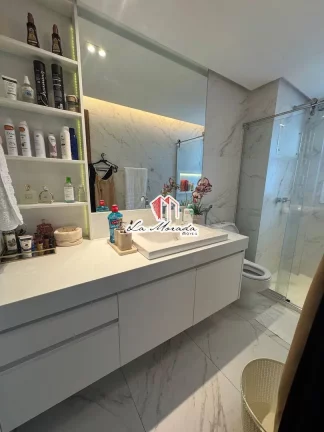 Imagem Diamond, ADRIANÓPOLIS, Reformado e Mobiliado! 202m2, 3 suítes, 3 vagas