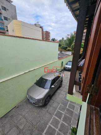 Imagem Casa com 2 dormitórios à venda, 73 m² por R$ 500.000 - Passagem - Cabo Frio/RJ