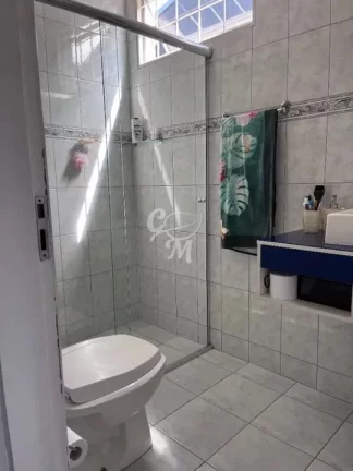 Imagem Sobrado com 3 Dormitórios