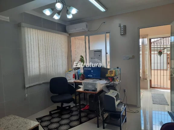 Imagem Apartamento térreo amplo com localização central